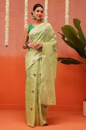 Green woven cotton blend traditional saree with blouse piece