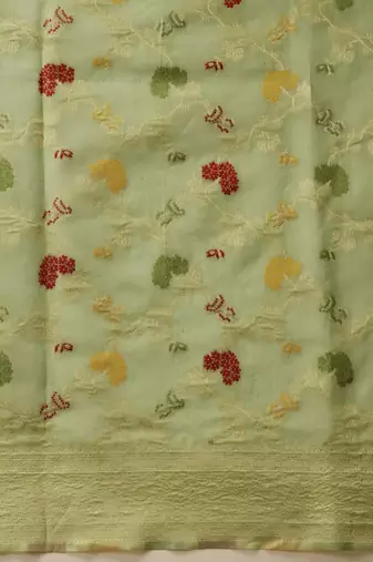 Green woven cotton blend traditional saree with blouse piece