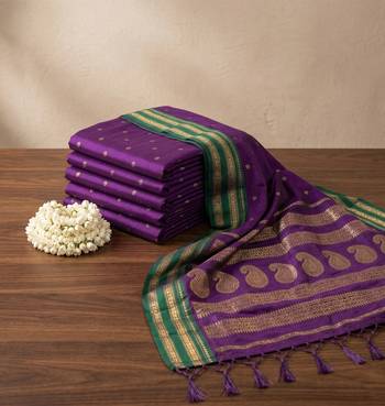 the violet soft silk blend saree with contrast green zari border 4