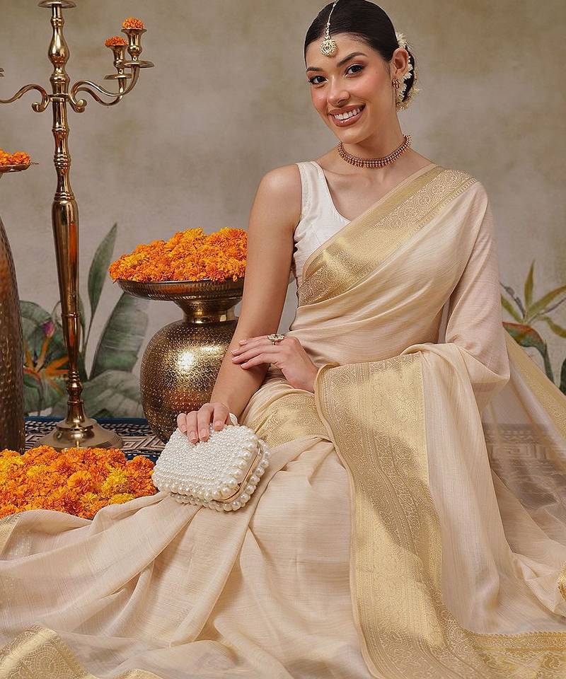 Beige plain silk blend ethnic saree with blouse piece