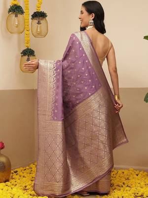 Lavender woven art silk traditional saree with blouse piece 3