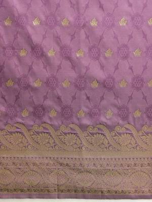 Lavender woven art silk traditional saree with blouse piece 4