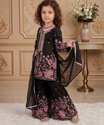 black heavy chinon silk salwar suit set with embroidery sequence work - designer party wear 3