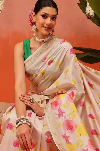 Cream printed silk blend ethnic saree with blouse piece