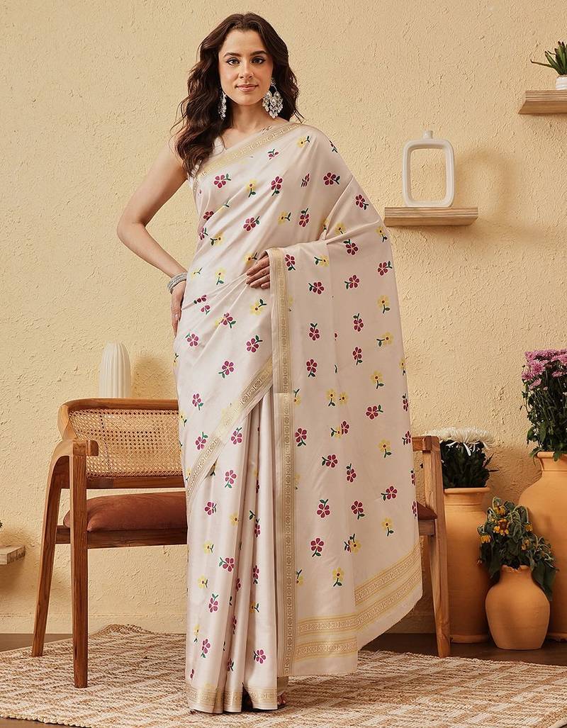 Cream printed silk blend ethnic saree with blouse piece