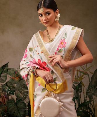 Off white printed silk blend ethnic saree with blouse piece 4