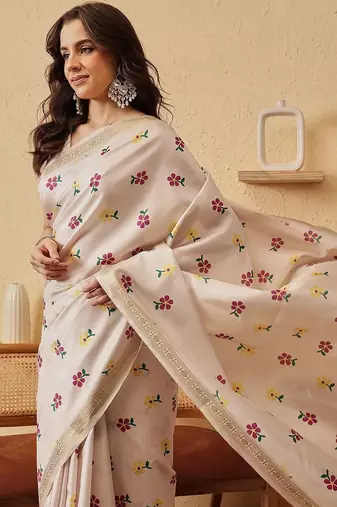 Cream printed silk blend ethnic saree with blouse piece