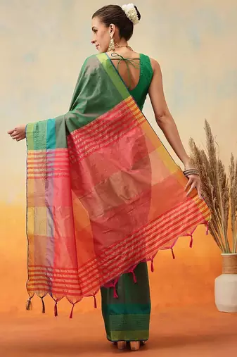 Green plain art silk traditional saree with blouse piece