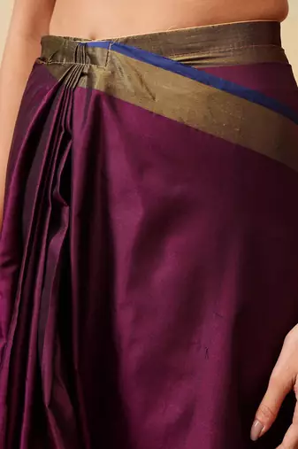 Purple plain art silk traditional saree with blouse piece