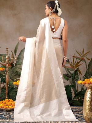 off white zari woven silk blend saree 3