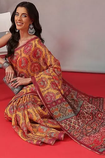 Yellow printed cotton blend ethnic saree with blouse piece