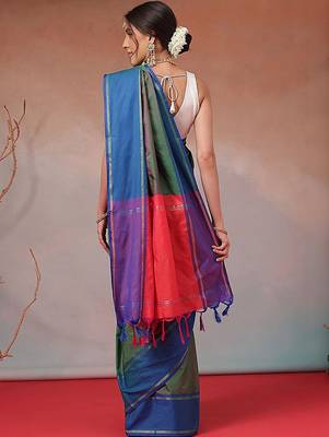 Green woven art silk traditional saree with blouse piece 2