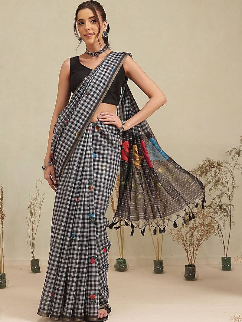 Black printed polycotton casual wear saree with blouse piece