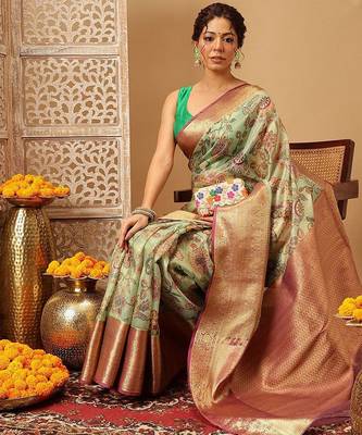 Green printed silk blend ethnic saree with blouse piece 3
