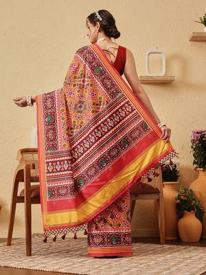 Yellow printed silk blend ethnic saree with blouse piece 2