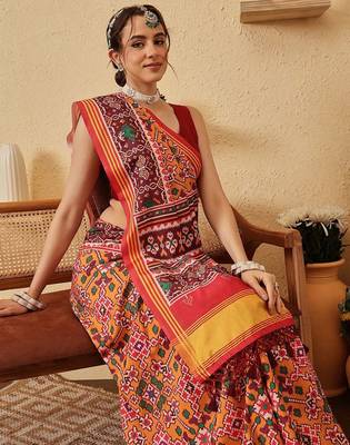 Yellow printed silk blend ethnic saree with blouse piece 4