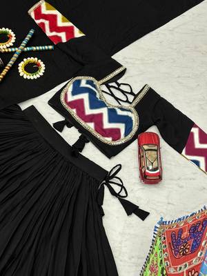 Black Navratri Lehenga Choli Set with Multicolor Zig Zag Print & Heavy Dupatta 4