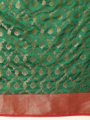 Green woven silk blend ethnic saree with blouse piece 5