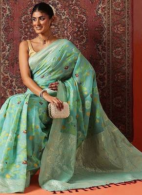 Blue printed cotton blend ethnic saree with blouse piece 3