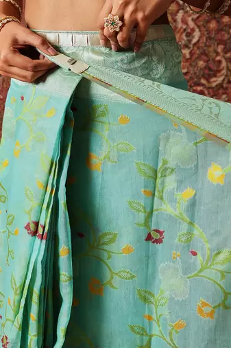 Blue printed cotton blend ethnic saree with blouse piece