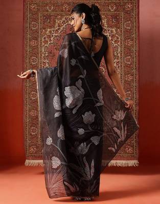 Black printed cotton blend ethnic saree with blouse piece 3
