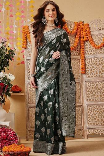 Green woven cotton blend traditional saree with blouse piece