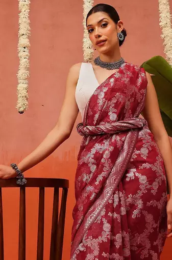 Maroon woven cotton blend traditional saree with blouse piece
