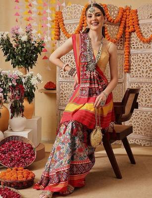 Red printed silk cotton ethnic saree with blouse piece 3