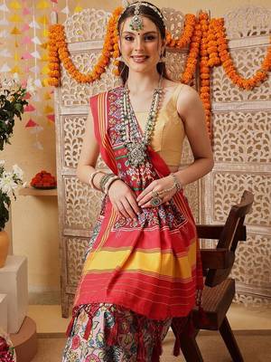 Red printed silk cotton ethnic saree with blouse piece 4