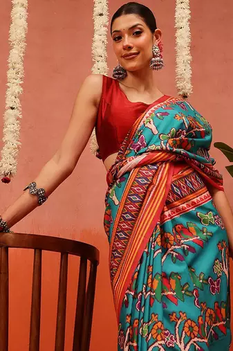 Blue printed silk blend ethnic saree with blouse piece