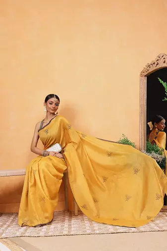 Yellow printed cotton blend ethnic saree with blouse piece