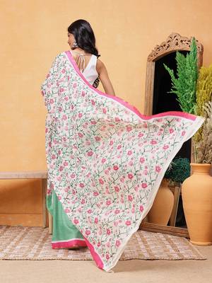 Green printed cotton blend ethnic saree with blouse piece 3