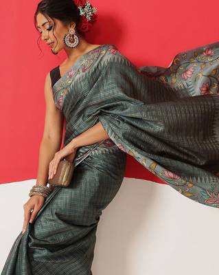 Teal woven silk blend ethnic saree with blouse piece 2