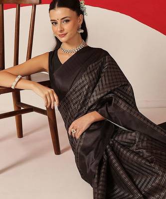 Black woven silk blend ethnic saree with blouse piece 3