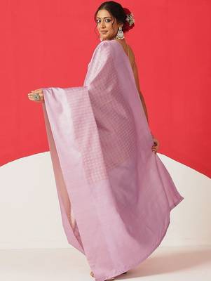 Lavender woven silk blend ethnic saree with blouse piece 3