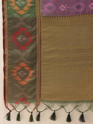 Purple woven silk blend ethnic saree with blouse piece 5