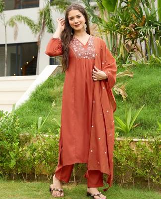 Orange rayon silk sequin embroidered v neck kurta set with chanderi dupatta 2