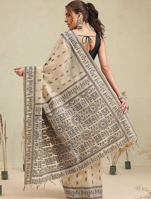 Cream printed cotton blend ethnic saree with blouse piece 2
