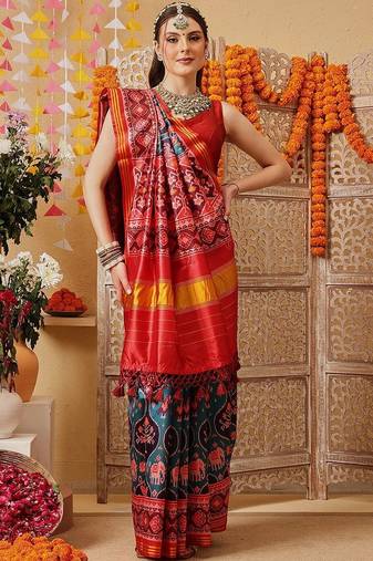 Red printed silk cotton traditional saree with blouse piece