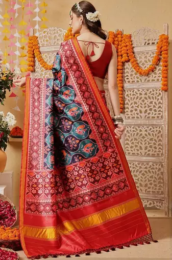 Red printed silk cotton traditional saree with blouse piece