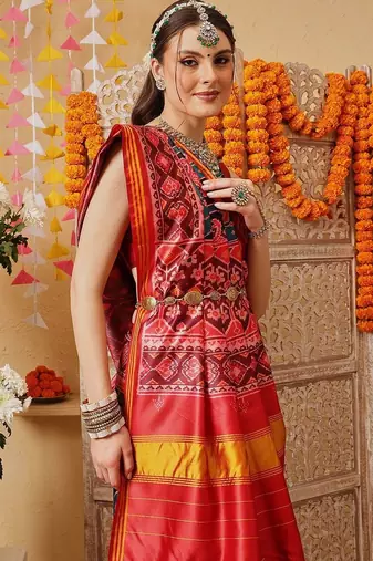 Red printed silk cotton traditional saree with blouse piece