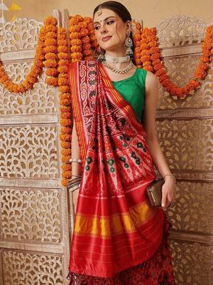 Red printed silk cotton traditional saree with blouse piece 2