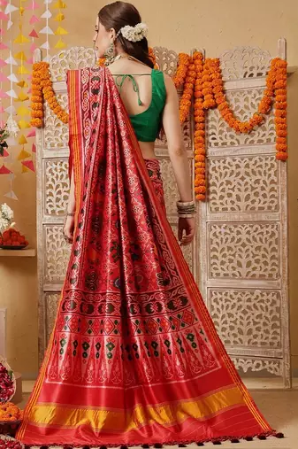 Red printed silk cotton traditional saree with blouse piece