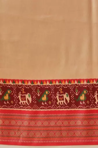 Cream woven art silk traditional saree with blouse piece