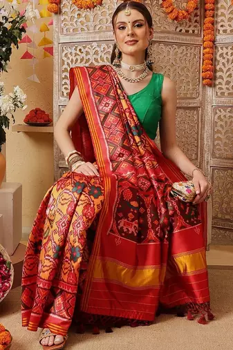 Red printed silk cotton ethnic saree with blouse piece