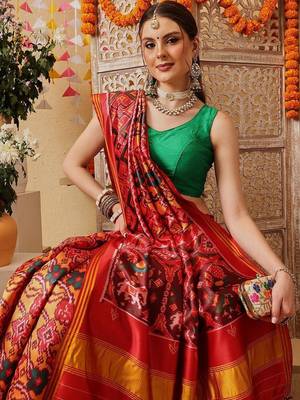 Red printed silk cotton ethnic saree with blouse piece 4