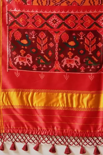Red printed silk cotton ethnic saree with blouse piece