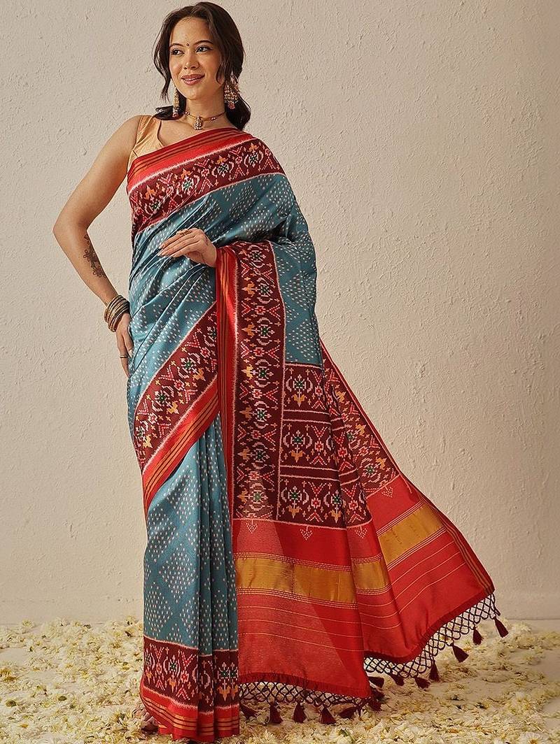 Blue woven art silk traditional saree with blouse piece