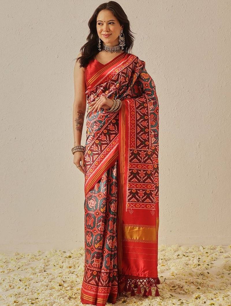 Red woven art silk traditional saree with blouse piece