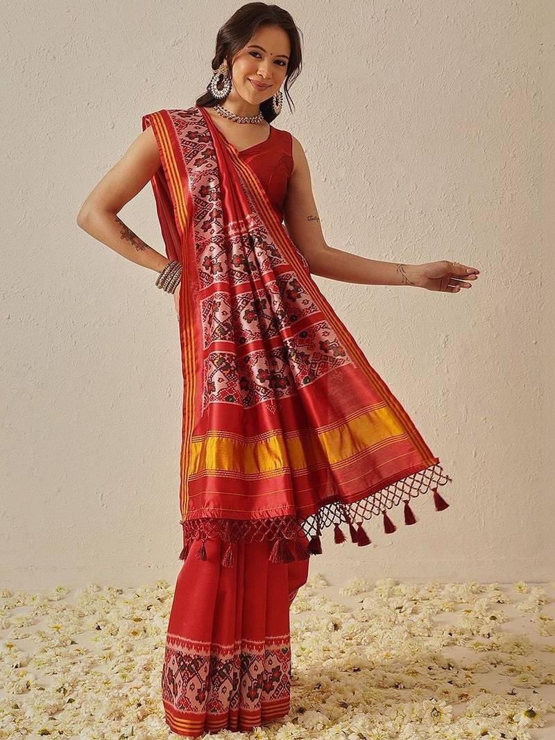Red woven art silk traditional saree with blouse piece